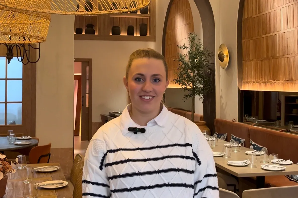 Personal de La Delizzia dins del restaurant a Sant Quirze del Vallès