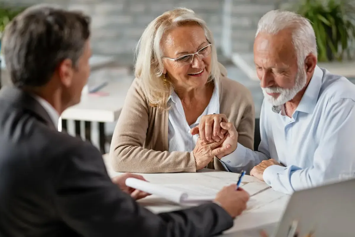 Parella gran rebent assessorament legal de confiança a Madrona & Asociados
