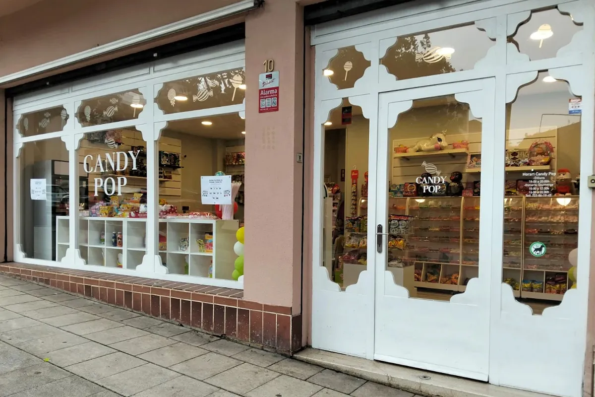 Botiga de llaminadures Candy Pop SQV a Sant Quirze amb gran varietat de dolços