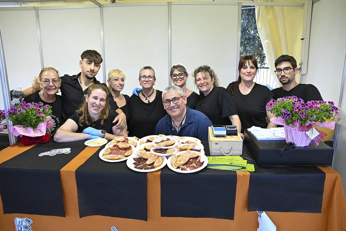Equip de restauració participant al Market Tasta de Sant Quirze Comerç