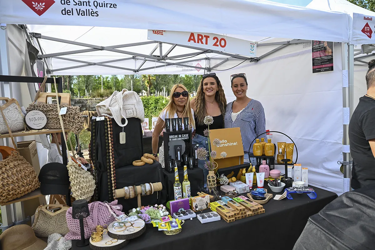 Parada d’Art 20 amb productes de bellesa i complements